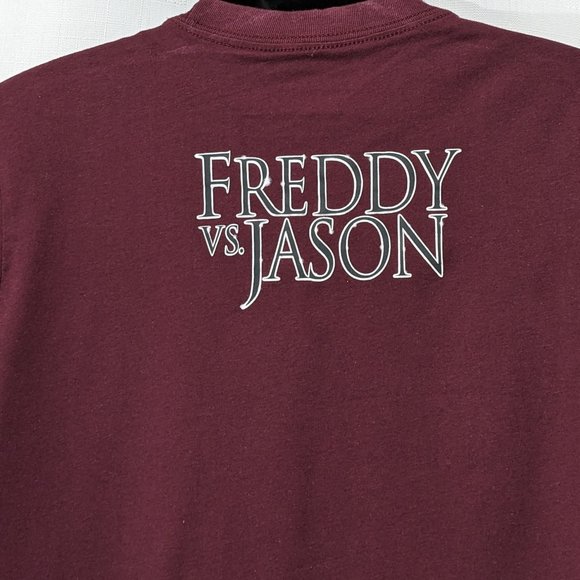 Freddy vs Jason Men's T-Shirt Short-Sleeve, Size Small Burgundy - Picture 4 of 5